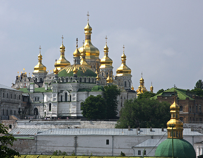 Киев останется без лаврских пещер и кн. Владимира?