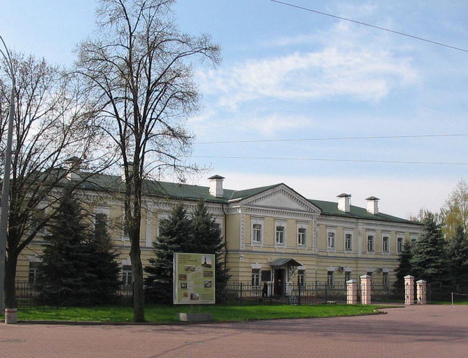 Лавра просит у мэрии три здания на ул. Мазепы