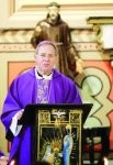 Суд над убийцей католического епископа, которому его молодой водитель-мусульманин перерезал горло, проходит в Турции