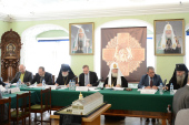 Патриарх Кирилл раскритиковал систему управления кадрами и финансовыми ресурсами в Московской духовной академии