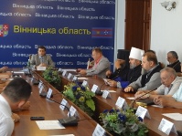 Керівники областей заохочують конфесії до співпраці