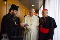Папа Франциск отримав книгу листів від дітей українських трудових мігрантів