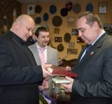 Российские протестанты встретились с главой «ЛНР», чтобы обсудить «определенные сложности» протестантов на Луганщине Российские протестанты встретились с главой «ЛНР», чтобы обсудить «определенные сложности» протестантов на Луганщине