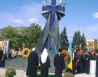 Глава УПЦ КП за участю високопосадовців, духовенства УПЦ (Константинопольського Патріархату) і УГКЦ відкрив у США пам
