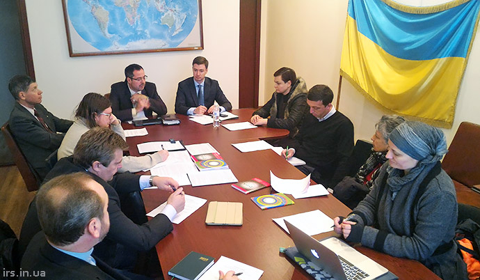 Громадська рада при Мінкультури дискутує проблемні питання альтернативної (невійськової) служби