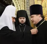 Экс-спикер РПЦ подверг жесткой критике Патриарха Кирилла, привлекая авторитет епископов УПЦ