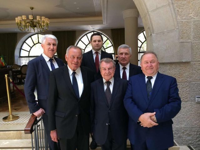 ��������� ��������� ����� ������ � ������� ������������� ����������� �������� � ������ ������