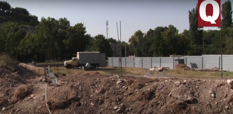 У Сімферополі протестують проти приватного будівництва на місці палацу калги-султана XV–XVI ст.
