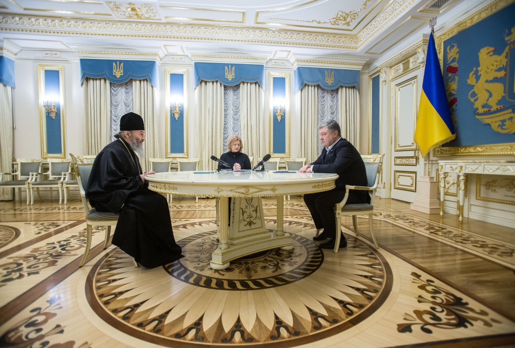 Президент зустрівся з главою УПЦ і подякував церквам за допомогу у звільненні полонених