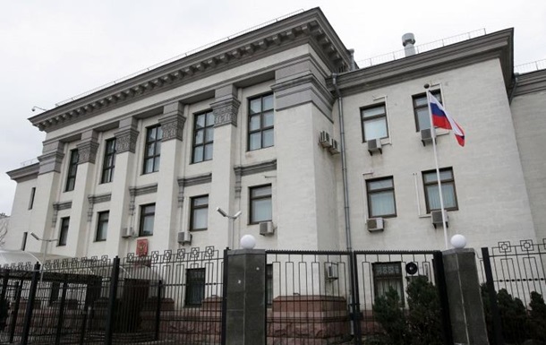 Біля Посольства РФ в Україні відбудеться перформанс "РФ руйнує Ханський палац - серце культури кримських татар"