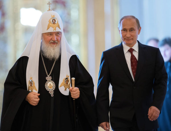 Патриарх Кирилл горячо поздравил В. Путина с "убедительной победой на выборах в условиях открытой и честной процедуры"