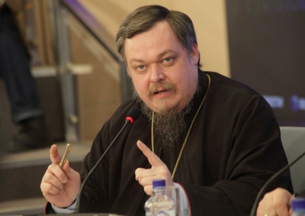 «Мы совершенно не боимся разрушения крупных городов». Влиятельный священник РПЦ призвал Россию поступить с Украиной как с Сирией
