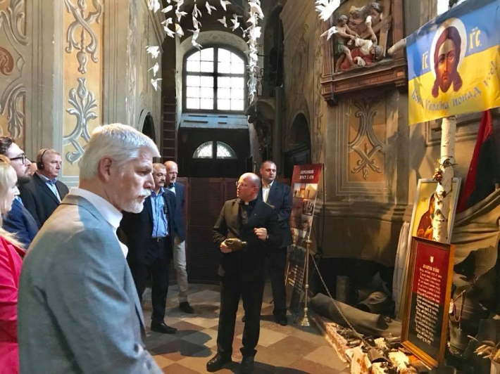 Представники Військового комітету НАТО побували у храмі українських воїнів
