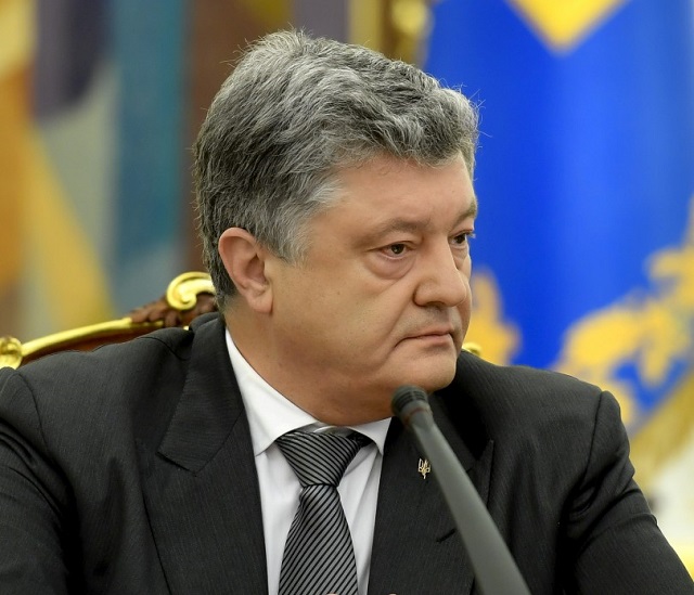 Порошенко форсирует автокефалию, чтобы «возвратить к истокам» Украину