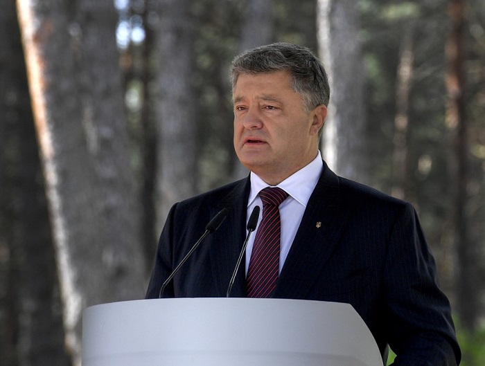 Порошенко: «Дорога украинцев к Богу не лежит через Москву. У нас свой путь»