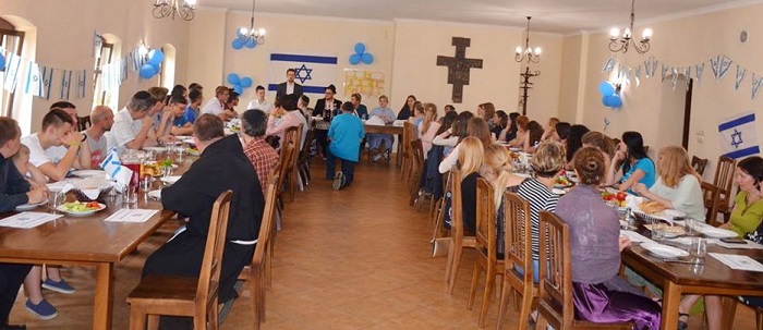 Украинская, еврейская, крымскотатарская и польская молодежь провели межрелигиозный семинар