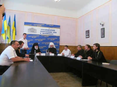 У Чернівцях служителі УПЦ КП і УПЦ (МП) обговорювали питання подолання розколу