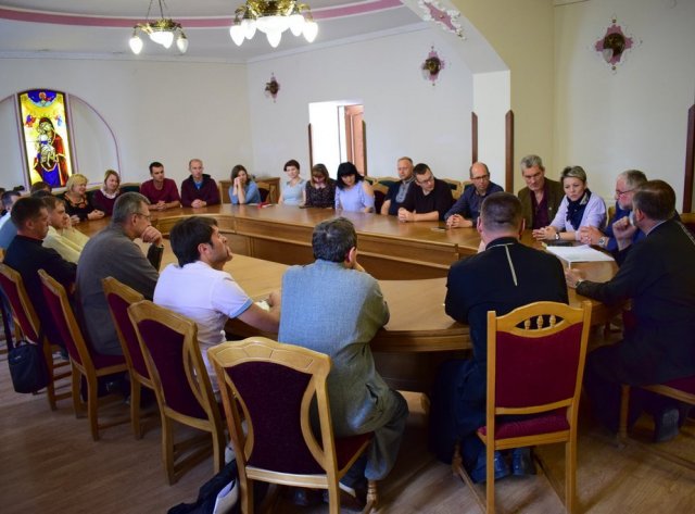 Лідери європейських католицьких спільнот провели на Тернопільщині спільну конференцію Лідери європейських католицьких спільнот провели на Тернопільщині спільну конференцію
