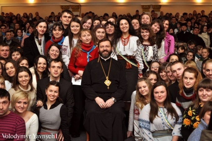Глава УГКЦ: Сварливі бабусі у храмі, священик з формальними обов’язками, закрита в собі Церква не приваблюють молодь