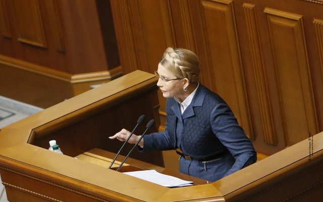 Лідер президентських перегонів Юлія Тимошенко: «Всім серцем підтримуємо томос про автокефалію» Лідер президентських перегонів Юлія Тимошенко: «Всім серцем підтримуємо томос про автокефалію»