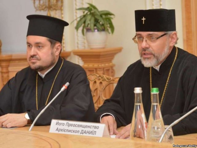 Екзарх Константинополя про томос Україні: «Думаю, що буде щось позитивне» Екзарх Константинополя про томос Україні: «Думаю, що буде щось позитивне»