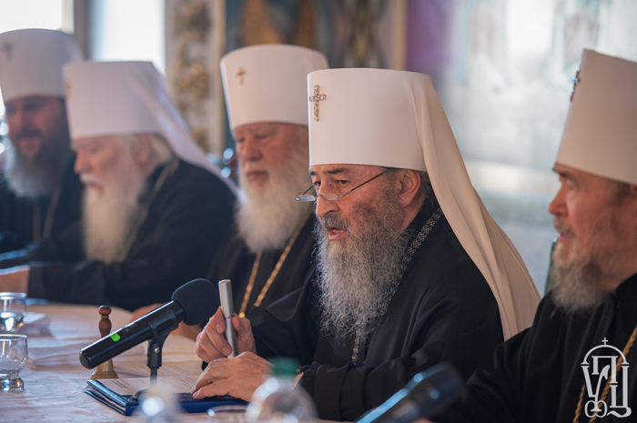 Єпископи УПЦ ухвалили суперечливу постанову, яка дезорієнтує вірян