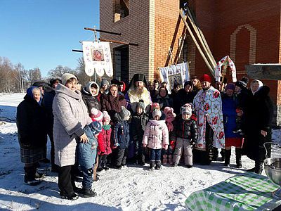 УАПЦ освятила на Київщині новий храм, а на Полтавщині — накупольні хрести