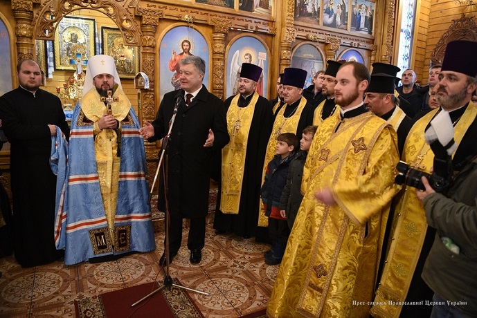 Президент порівнює створення незалежної Церкви з проголошенням незалежності України в 1991 році