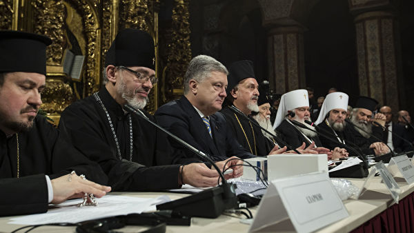 Порошенко нагородив орденами двох колишніх митрополитів УПЦ (МП) та одного з УАПЦ