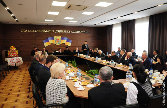 Полтавська обладміністрація ініціювала молитовний сніданок