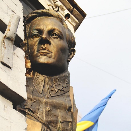 У столиці відкрили і освятили перший барельєф Симону Петлюрі