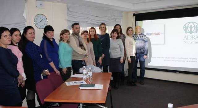 Адвентисти проводять тренінги для медперсоналу десяти лікарень Донеччини і ремонтують місцеву школу Адвентисти проводять тренінги для медперсоналу десяти лікарень Донеччини і ремонтують місцеву школу
