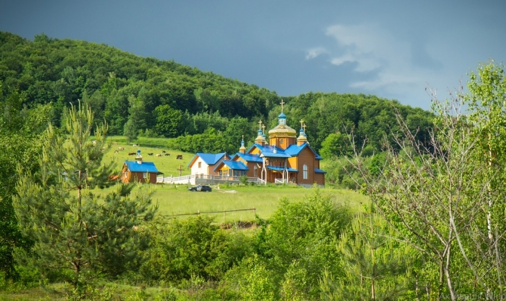 На Прикарпатті згорів монастир ПЦУ