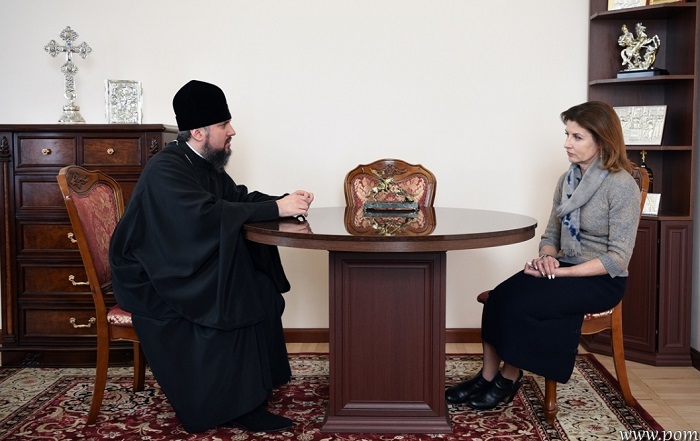 Глава ПЦУ обговорив з дружиною президента благодійні проекти та долю країни після виборів