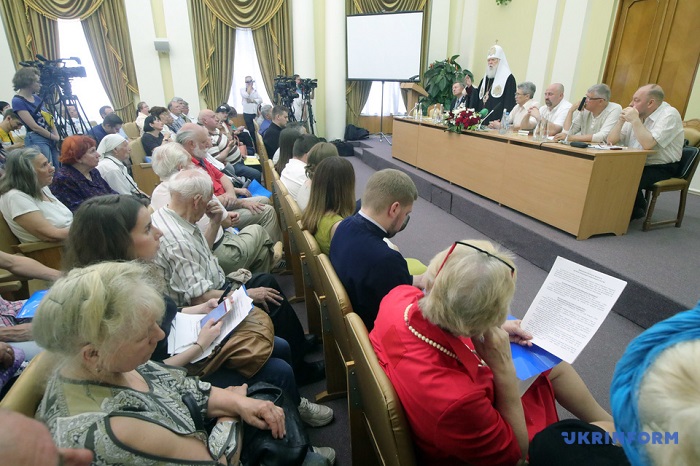 На форумі «За Київський Патріархат!» назвали загрозу для ПЦУ: до неї може перейти більшість громад УПЦ (МП), які влаштують революцію