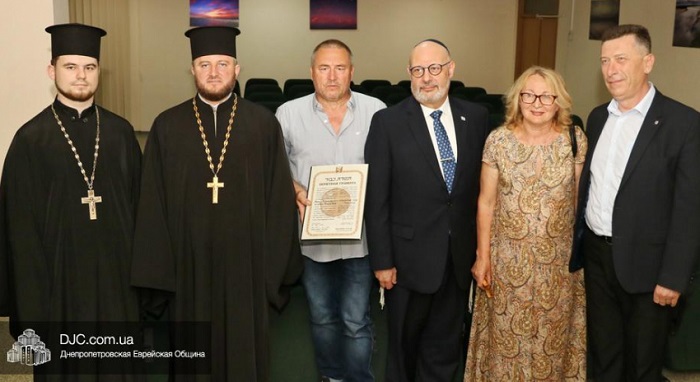 Посол Ізраїлю вручив нагороду «Праведник народів світу» в мерії Дніпра