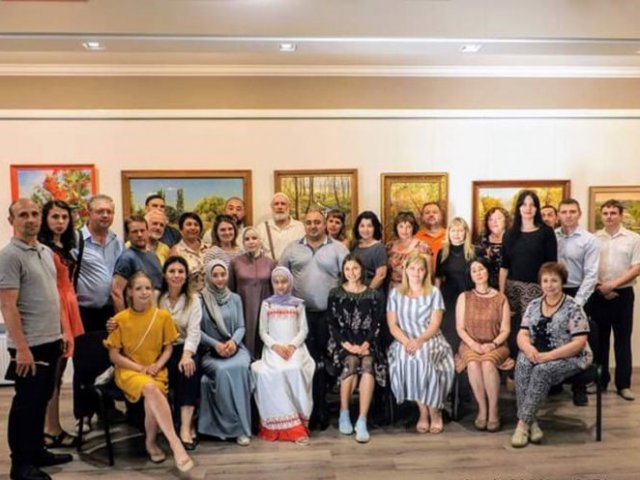 В Кременчуге, Лисичанске, Мелитополе и Дрогобыче реализуется проект, знакомящий население с особенностями разных национальных и религиозных общин В Кременчуге, Лисичанске, Мелитополе и Дрогобыче реализуется проект, знакомящий население с особенностями разных национальных и религиозных общин