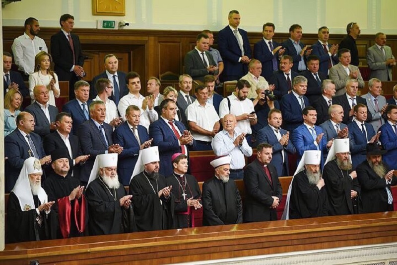 Очільники церков взяли участь в урочистому засіданні Верховної Ради України