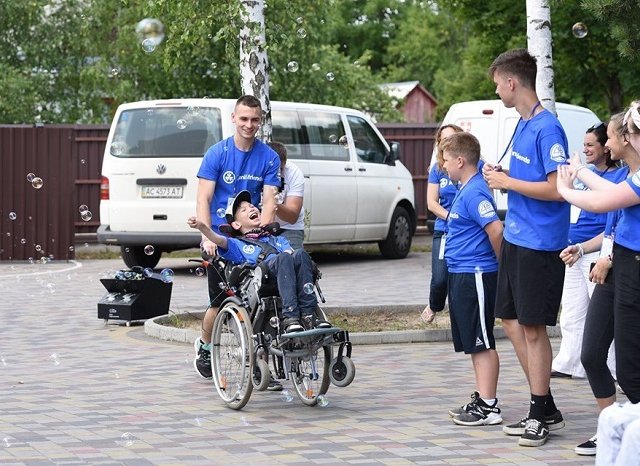 Луцькі баптисти влаштували відпочинок для 70 людей з інвалідністю Луцькі баптисти влаштували відпочинок для 70 людей з інвалідністю
