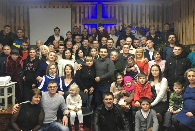 Баптисти заснували у Козельці три реабцентри для алко-, наркозалежних Баптисти заснували у Козельці три реабцентри для алко-, наркозалежних
