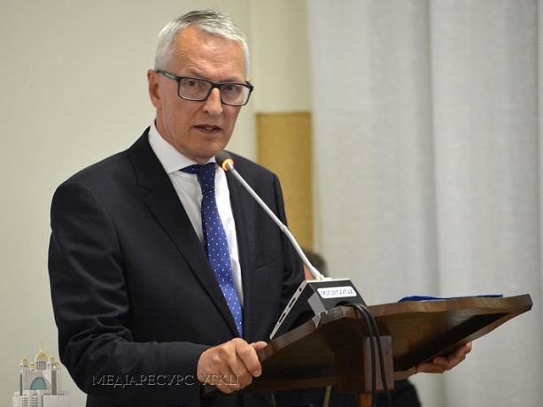 Греко-католики організували на Донбасі проєкт допомаги людям, які не мають опіки і які не мають роботи