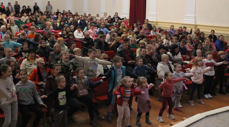 500 детей пришли на евангелизацию «Нового поколения» в Николаеве