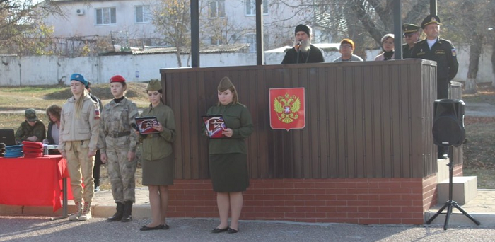 УПЦ (МП) залучає школярів Криму до всеросійського військово-патріотичного руху "Юнармія"