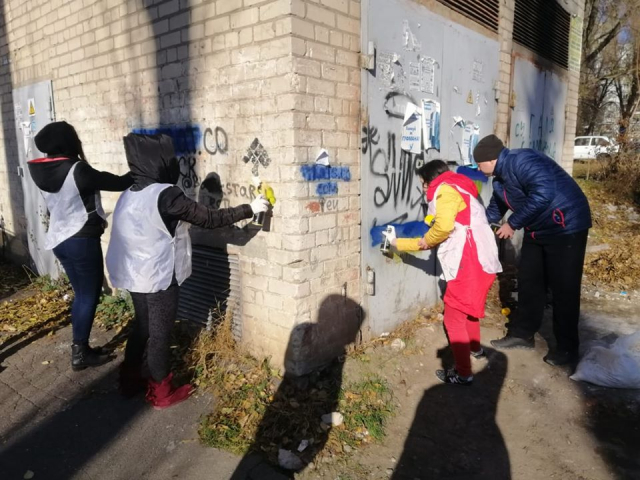 Сотні графіті з рекламою наркотиків зникли завдяки спільній акції мусульман Дніпра й активістів МАА
