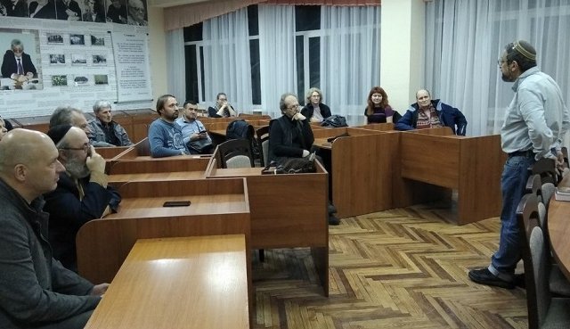 Пінхас Полонський виступив у Відкритому православному університеті Києва Пінхас Полонський виступив у Відкритому православному університеті Києва