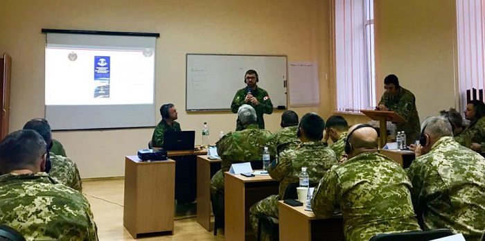 Канадська служба капеланів навчає служителів України допомагати військовим