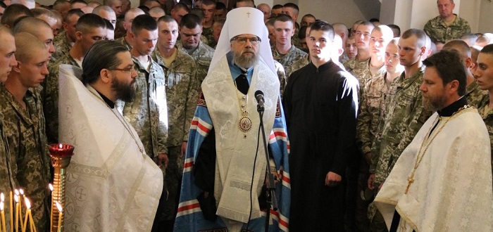 Митрополит УПЦ (МП) відзначив "подвиг аж до смерті багатьох солдатів і командирів" сучасної України