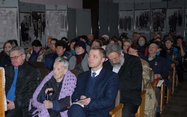 Католицький священник виступив на заході до 80-річчя репатріації етнічних німців з Волині