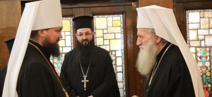 Про «державний переворот уряду Петра Порошенка» ієрархи УПЦ (МП) розповідають іншим Церквам