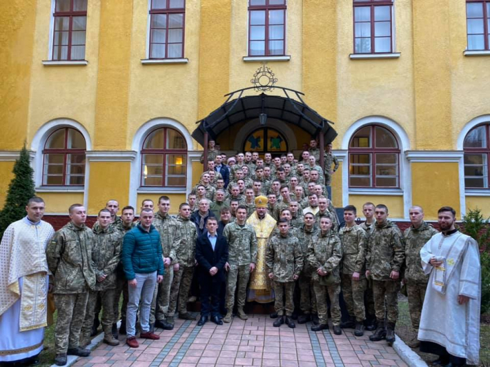 Єпископ УГКЦ очолив літургію для майбутніх офіцерів України